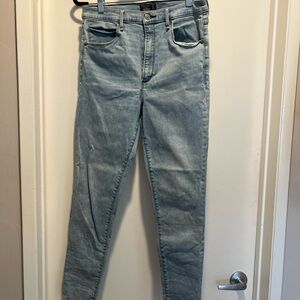 Abercrombie & Fitch Women's Ultra High Rise Super Skinny Jean 31 / 12 regular
